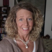 Kelli Rowe