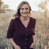 Lindsay Weltikol