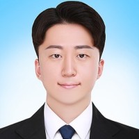 문정욱
