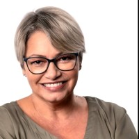 Maria Vitória Ros de Faria