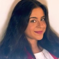 Luana A.