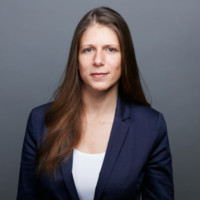 Dr. Kinga Schumacher