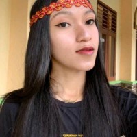 Desy Ora