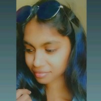 Liza Dennis (Devi Lolla)