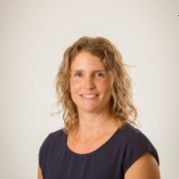 Elaine Deschênes, T.M., M.Sc.