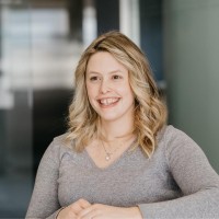 Jessica Mills, Aia