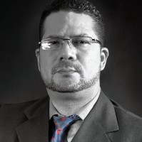 Luis Latorraca