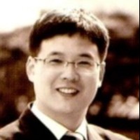 조영욱