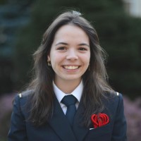 Inès Menouni