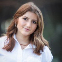 Isabel Dhar