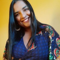 Elizia Oliveira