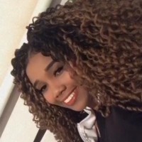 Beatriz Costa