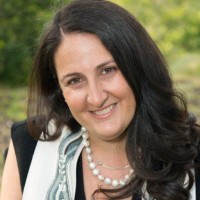 Sari Laufer
