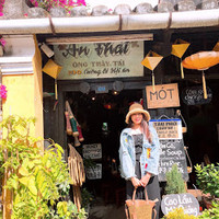 Ngân Bùi