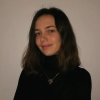 Romane Tézé
