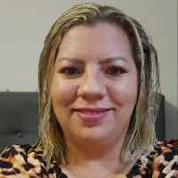 Angela Lopes