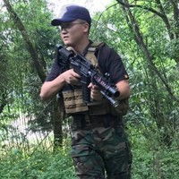 李炬龙