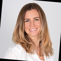 Dr. Bettina Martin