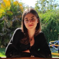Nicole Zamora Oliveira