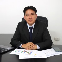 Emilio Paredes Torres - Maestro en Administración ESAN