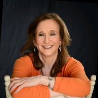 Catherine J Stephens