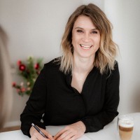 Rowena Hinzmann