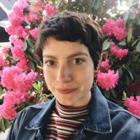Julie Babka, Mlis