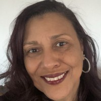 Toni Bowens