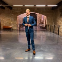 Slahde Seale