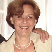 Isabel Santos