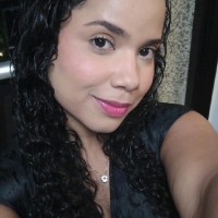 July Beatriz Santos