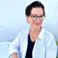 Suzanne Shelley (she/her)