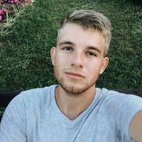 Роман Карпенко