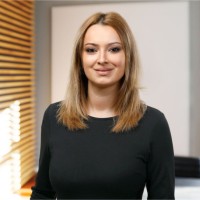 Andreea E.