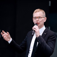 Lars Østergaard