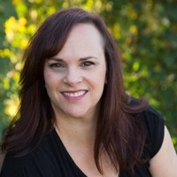 Lori Olivet