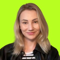 Diana Caplinska 🖐️🎤