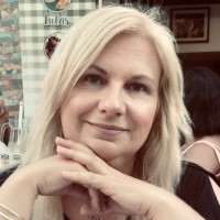 Rhonda Thom