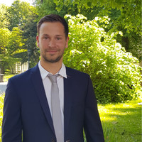 Dr. Daniel Stueve