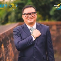 Bryan Santos