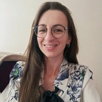 Laura Saint-Lary