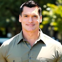 Darren H.