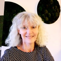 Karin Haladik