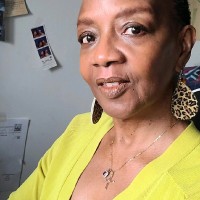Vicki  L Jones