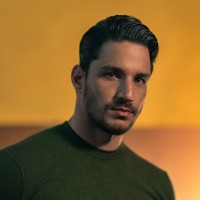 Henry Hernandez