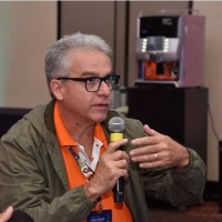 Carlos André de Paula Andrade