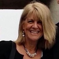 Laura Mccray, Cap, Om