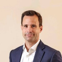 Tom Santa-Olalla, Chartered Fcsi