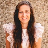 Fruzsina Lucy Ford, Mba
