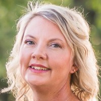 Stephanie Owens Executive Assistant / Office Manager